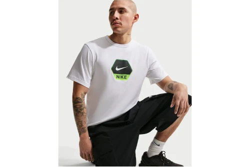 Nike Sportswear T-Shirt Ανδρικό (IQ0471 101)