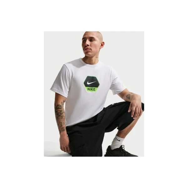 Nike Sportswear T-Shirt Ανδρικό (IQ0471 101)