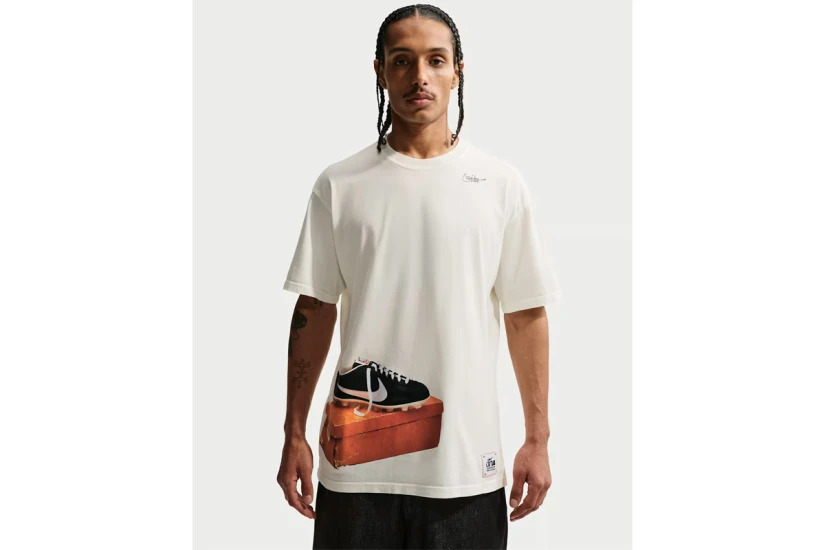 Nike Sportswear Ανδρικό Κοντομάνικο T-Shirt Εκρού, Πορτοκαλί, Μαύρο, Λευκό