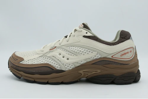 Saucony Originals Progrid Omni 9 Sneakers (S101660-1010)