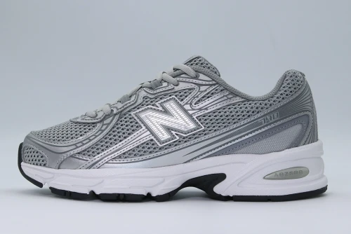 New Balance 740 Sneakers (U740SG2)