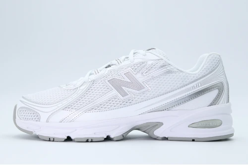 New Balance 740 Sneakers (U740WM2)