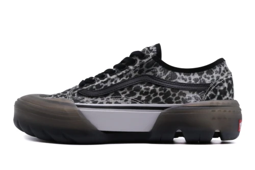 Vans Old Skool Tape Sneakers (VN0A7Q5VAXK1)