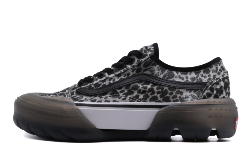 Vans Old Skool Tape Sneakers (VN0A7Q5VAXK1)
