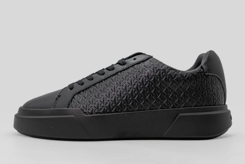 Calvin Klein Durable Traction Logo Sneakers (YM0YM01383 0GJ)