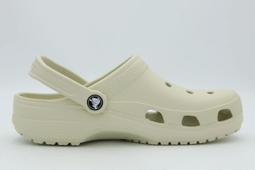 Crocs Classic - Bone Γυναικεία Σαμπό Μπεζ
