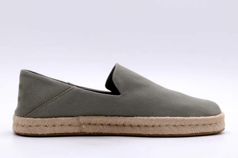 Toms Santiago 