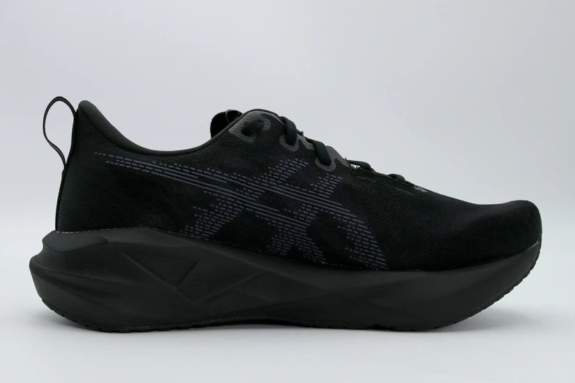 ASICS Novablast 5 Ανδρικά Αθλητικά Παπούτσια για Τρέξιμο Μαύρα
