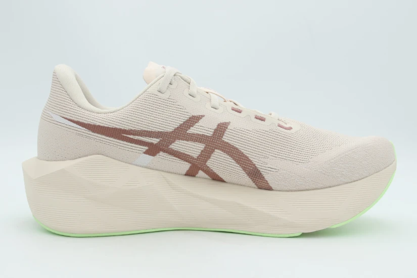ASICS Novablast 6 Ανδρικά Αθλητικά Παπούτσια για Τρέξιμο Μπεζ, Καφέ, Λαχανί