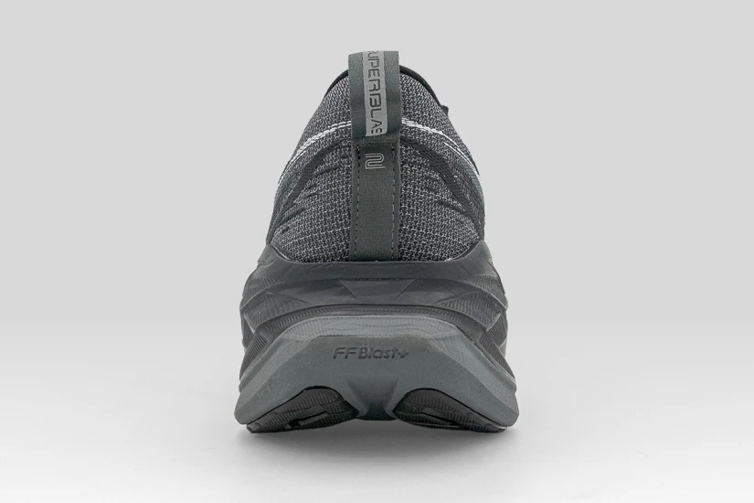 ASICS Superblast 2 Ανδρικά Αθλητικά Παπούτσια για Τρέξιμο Μαύρα, Λευκά