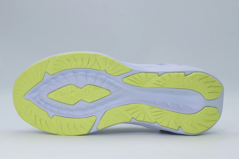 ASICS Novablast 5 Αθλητικά Παπούτσια για Τρέξιμο Μαύρα, Κίτρινο Φλούο