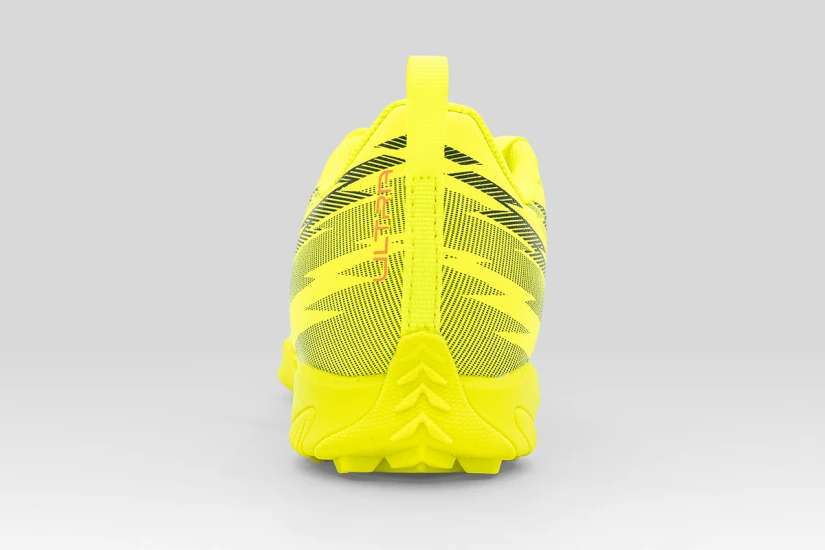 Puma Ultra 6 Play TT Ποδοσφαιρικά Παπούτσια με Σχάρα Κίτρινα, Μαύρα