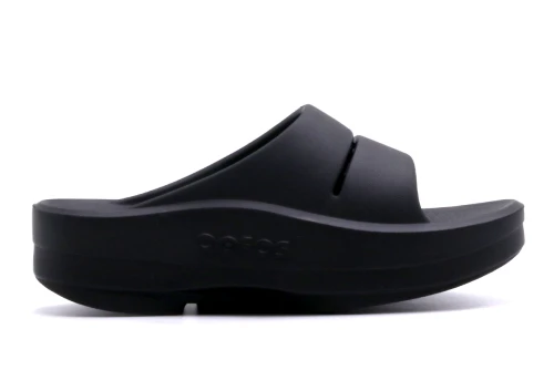 Oofos Oomega Ooahh Παντόφλες Αποκατάστασης (1110 BLACK)