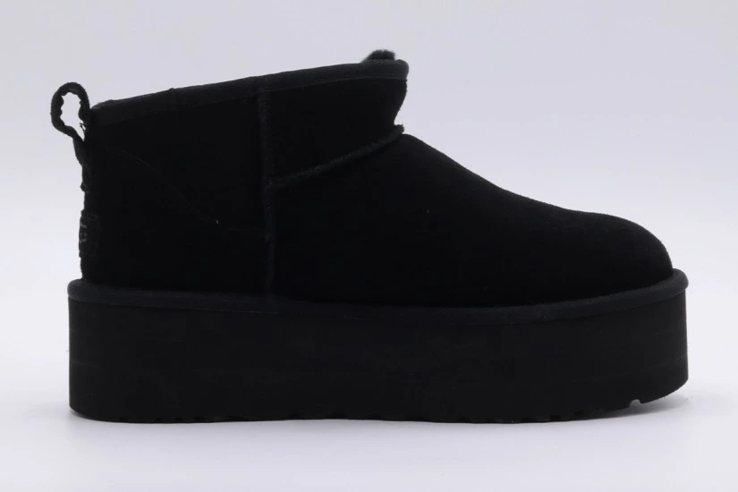 Ugg Classic Ultra Mini Platform Γυναικεία Μποτάκια Μαύρα