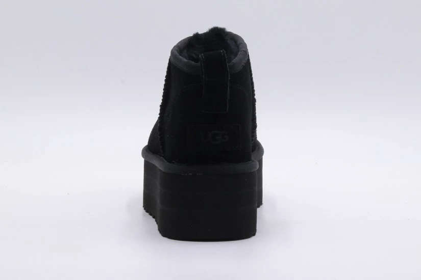 Ugg Classic Ultra Mini Platform Γυναικεία Μποτάκια Μαύρα