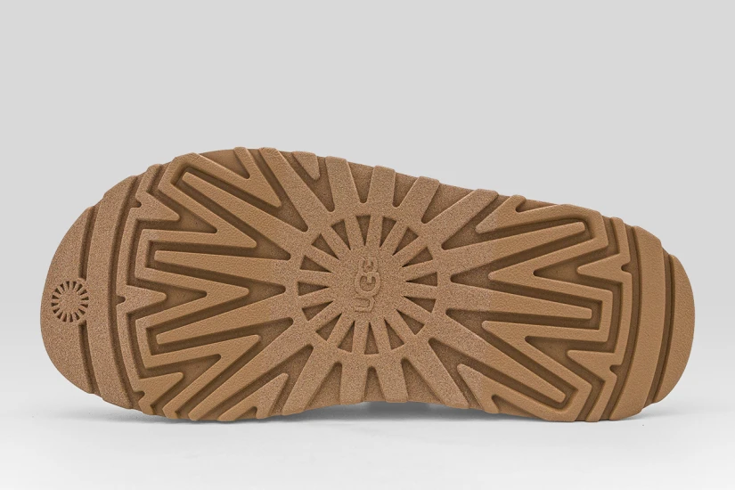 Ugg Goldenglow Γυναικεία Σανδάλια Καφέ