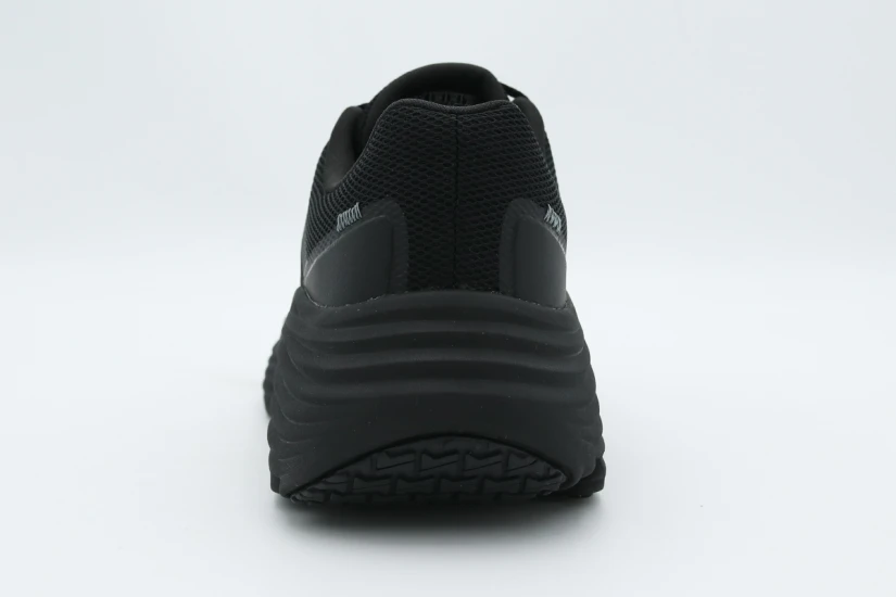 Skechers Max Cushioning Endeavour Sneakers (129470-BBK)