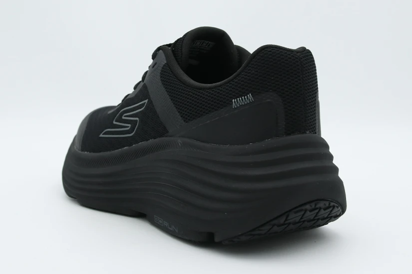 Skechers Max Cushioning Endeavour Sneakers (129470-BBK)
