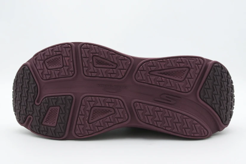 Skechers Max Cushioning Endeavour Γυναικεία Sneakers Μπορντό