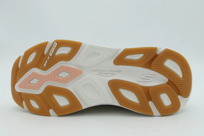 Skechers Max Cushioning Elite 3 - Valares Sneakers Εκρού