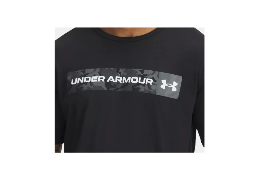 Under Armour Camo Chest Stripe Ανδρικό Κοντομάνικο T-Shirt Μαύρο