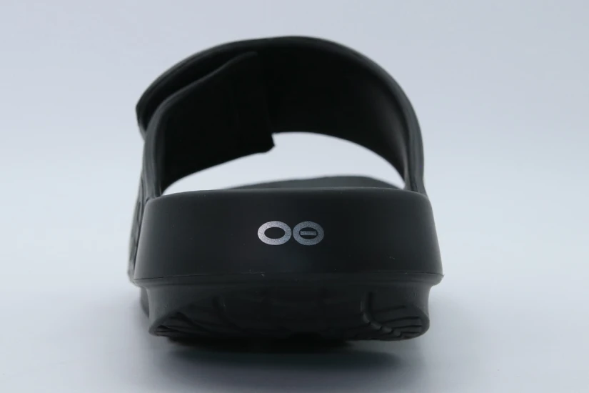 Oofos Ooahh Sport Flex Unisex Παντόφλες Μαύρες