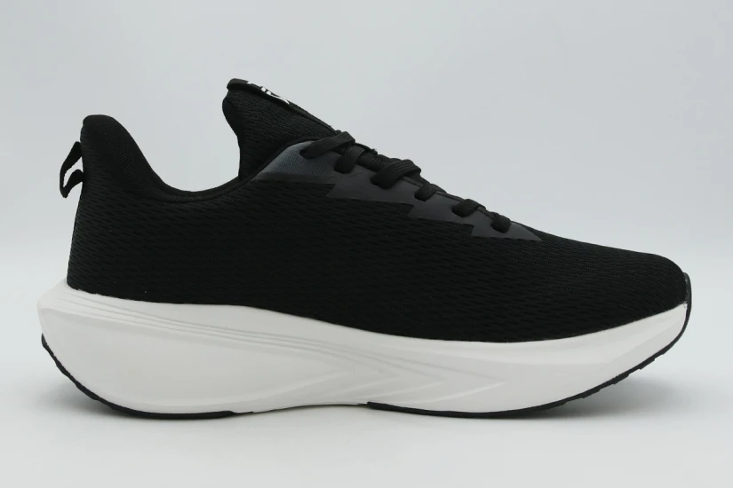 Fila Tonga 5 Nanobionic Ανδρικά Αθλητικά Παπούτσια για Τρέξιμο Μαύρα, Λευκά