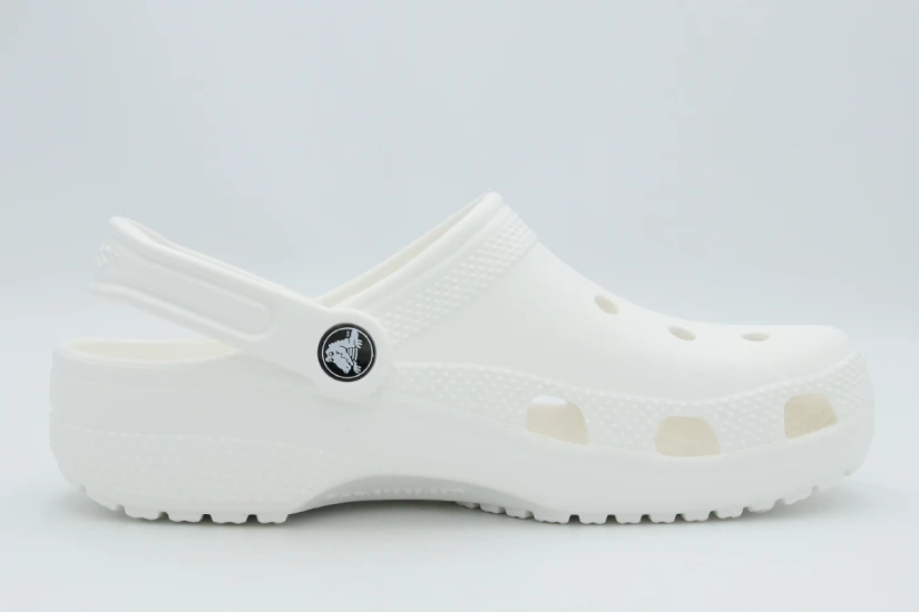Crocs Classic Clog (206991-100)