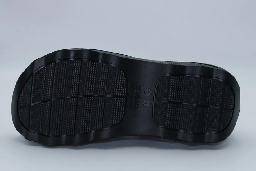 Crocs Mega Crush Triple Strap Σανδάλια Μαύρα