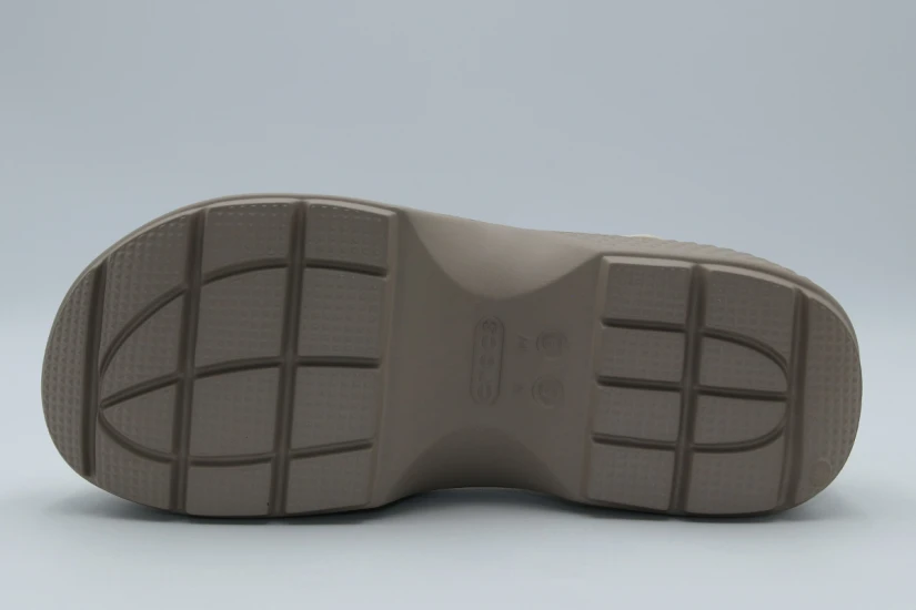 Crocs Stomp Fisherman Σανδάλια Μπεζ, Πουρό