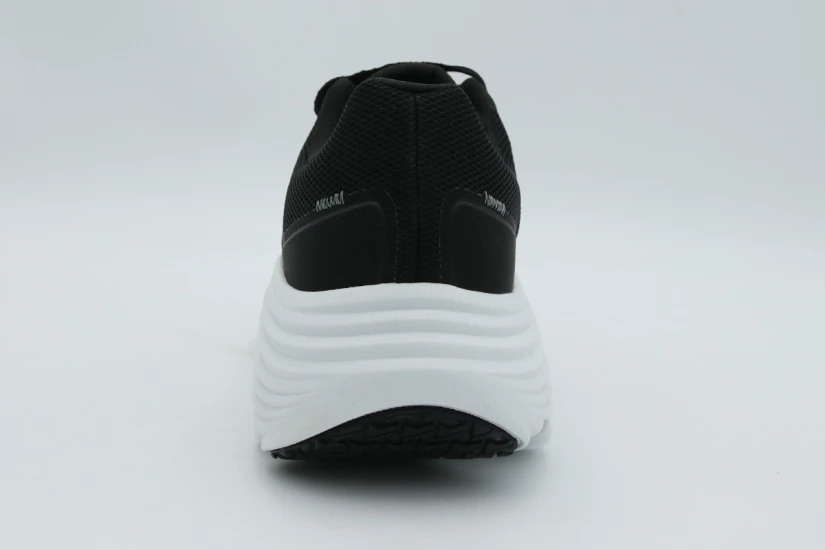 Skechers Max Cushioning Endeavour Ανδρικά Αθλητικά Παπούτσια για Τρέξιμο Μαύρα, Λευκά