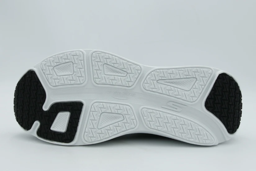 Skechers Max Cushioning Endeavour Ανδρικά Αθλητικά Παπούτσια για Τρέξιμο Γκρι, Μαύρα