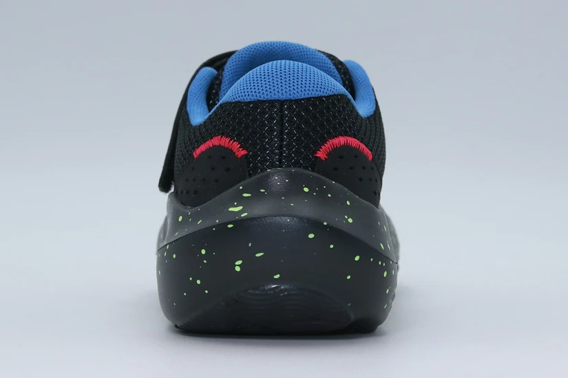 Under Armour Surge 4 AC Παιδικά Αθλητικά Παπούτσια για Τρέξιμο Μαύρα