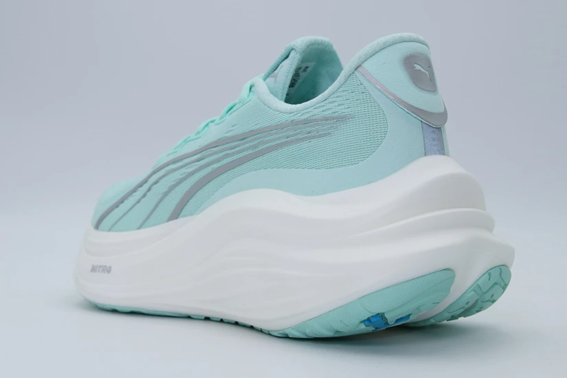 Puma Magmax Nitro Αθλητικά Παπούτσια για Τρέξιμο Άκουα, Ασημί, Λευκά