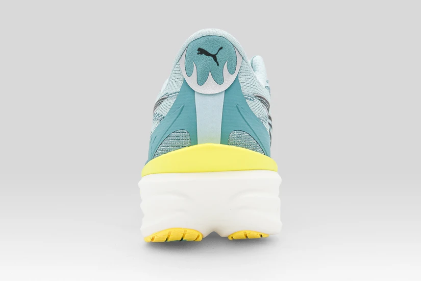 Puma Deviate Nitro 4 Ανδρικά Αθλητικά Παπούτσια για Τρέξιμο Γαλάζια, Κίτρινο Φλούο, Μαύρα, Λευκά