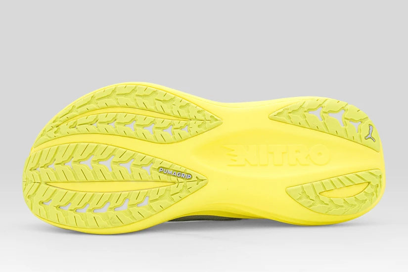 Puma Magmax Nitro 2 Ανδρικά Αθλητικά Παπούτσια για Τρέξιμο Γκρι, Κίτρινο Φλούο