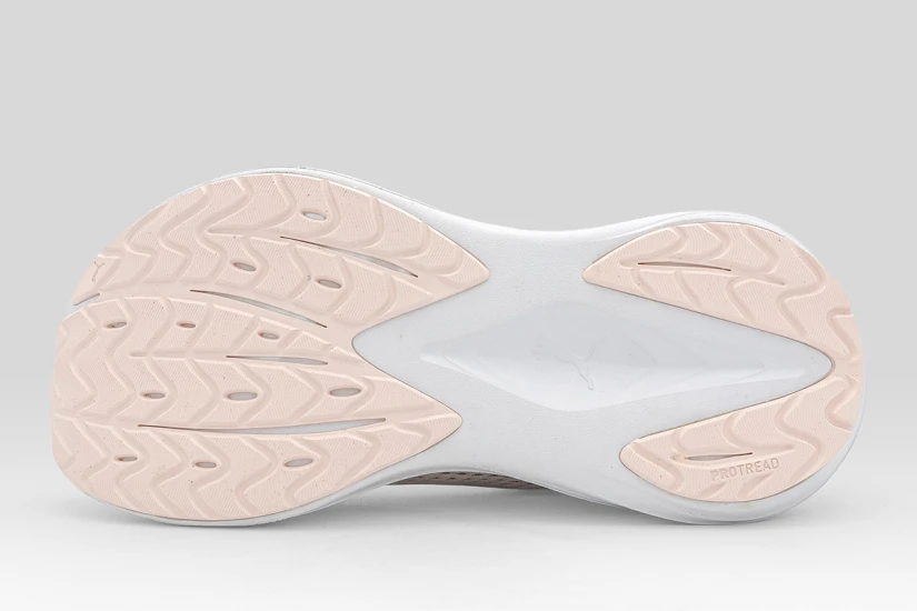 Puma Maxima Pro Αθλητικά Παπούτσια για Τρέξιμο Ροζ, Μπεζ, Λευκά