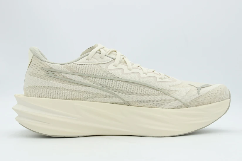 Puma Deviate Pure Nitro Ανδρικά Αθλητικά Παπούτσια για Τρέξιμο Εκρού