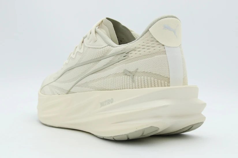 Puma Deviate Pure Nitro Ανδρικά Αθλητικά Παπούτσια για Τρέξιμο Εκρού