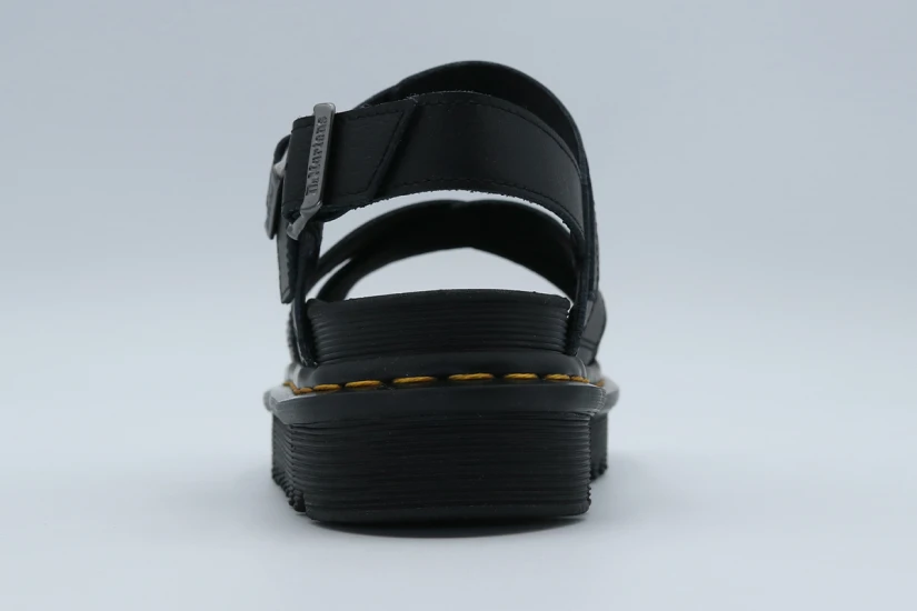 Dr. Martens Voss II Γυναικεία Σανδάλια Μαύρα