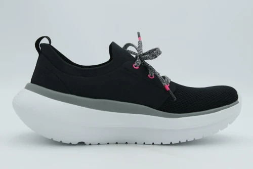 Oofos Oomy Stride Sneakers (5077 WHITE BLACK)