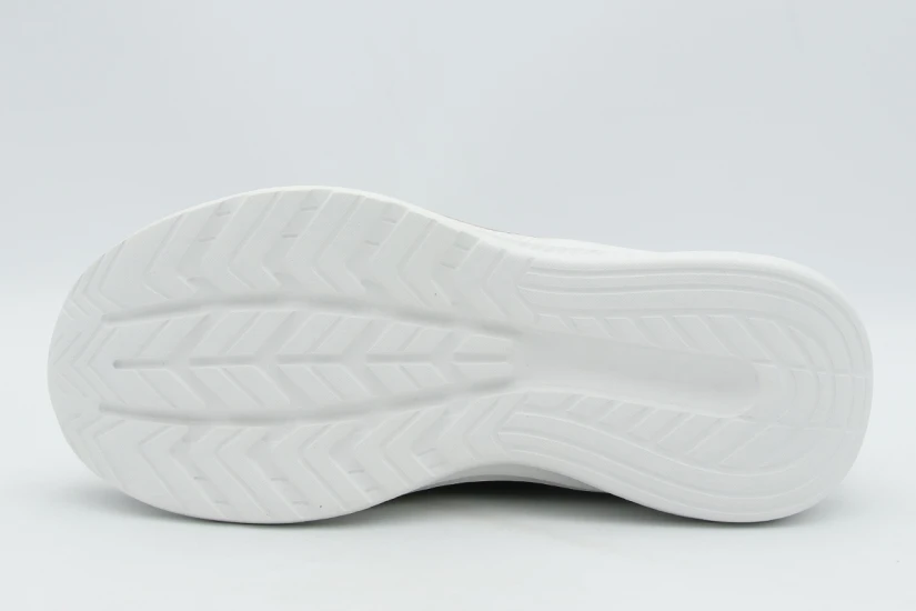 Fila Lana 5 Nanobionic Γυναικεία Αθλητικά Παπούτσια για Τρέξιμο Μαύρα, Λευκά, Χρυσά