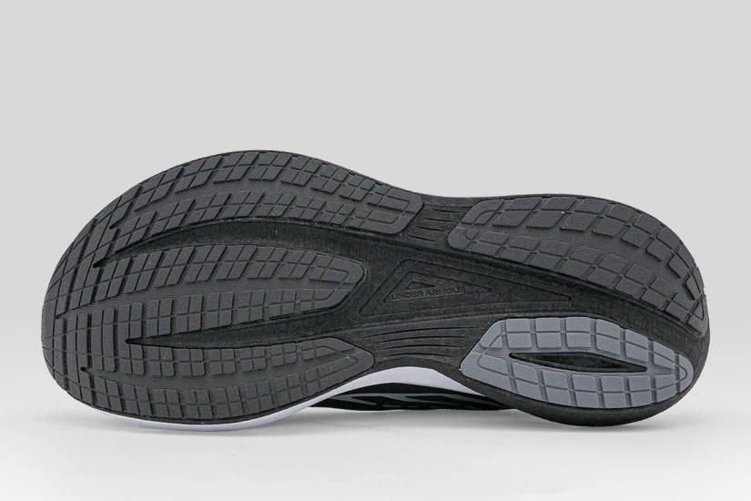 Under Armour Velociti Distance Ανδρικά Αθλητικά Παπούτσια για Τρέξιμο Μαύρα, Λευκά