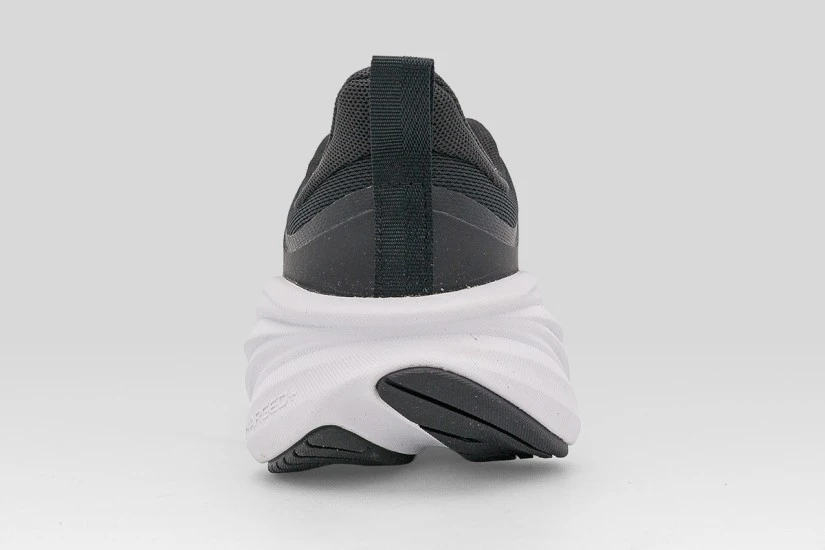 Under Armour Rogue 6 Αθλητικά Παπούτσια για Τρέξιμο Μαύρα, Λευκά
