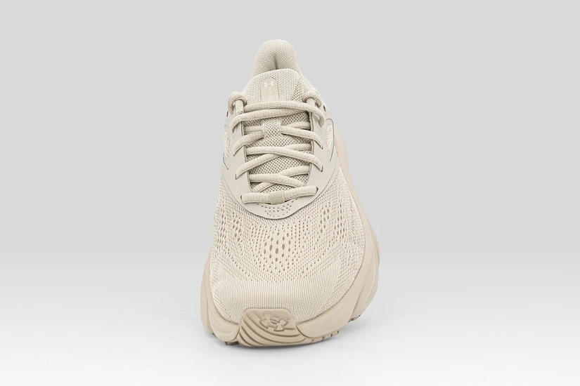 Under Armour Rogue 6 Αθλητικά Παπούτσια για Τρέξιμο Μπεζ