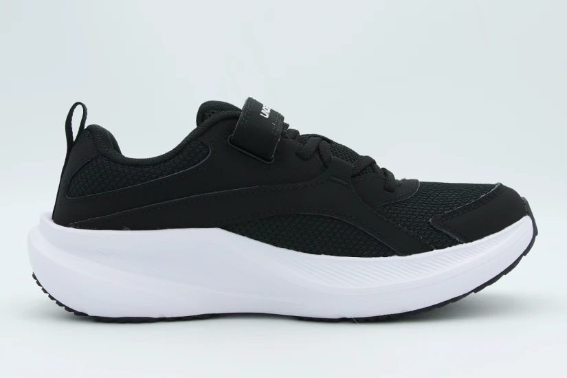 Under Armour Assert 11 Παιδικά Αθλητικά Παπούτσια για Τρέξιμο Μαύρα, Λευκά