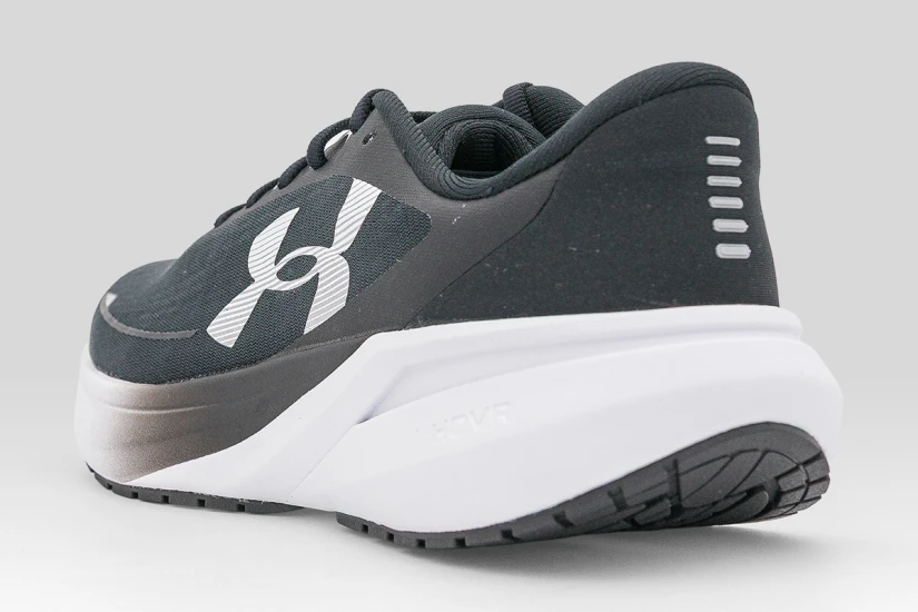 Under Armour Velociti Pace Αθλητικά Παπούτσια για Τρέξιμο Μαύρα, Λευκά