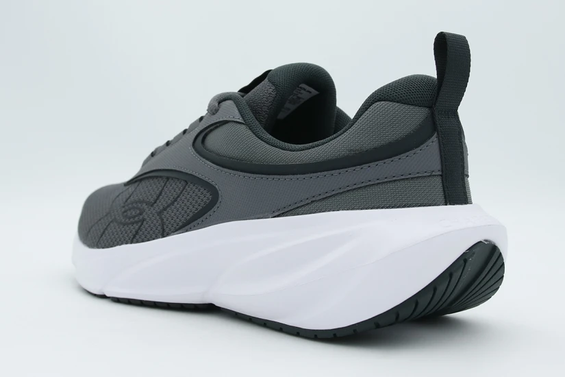 Under Armour Surge 5 Ανδρικά Αθλητικά Παπούτσια για Τρέξιμο Γκρι Σκούρο, Λευκά