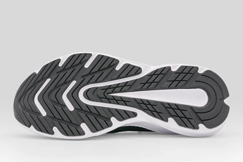 Under Armour Turbulence 3 Αθλητικά Παπούτσια για Τρέξιμο Μαύρα, Λευκά