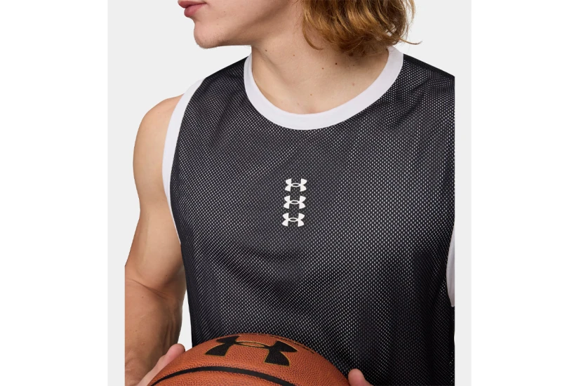 Under Armour Hoops 695 Ανδρική Αμάνικη Μπλούζα Μαύρη, Λευκή